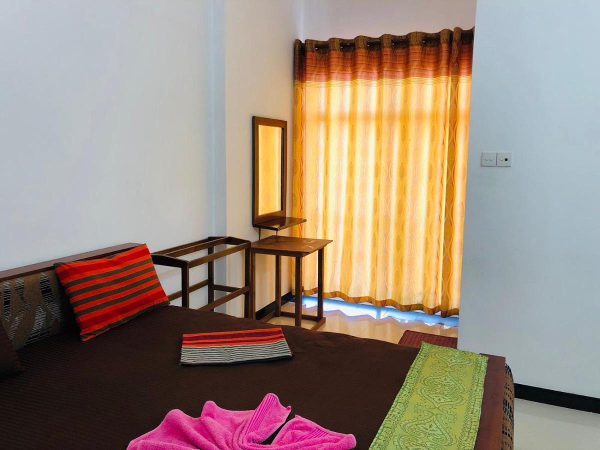 Suisse Villa Kandy Exterior photo
