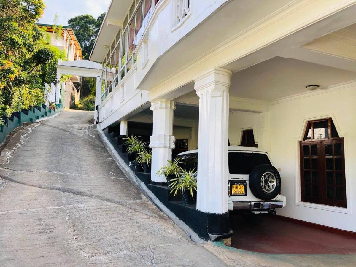 Suisse Villa Kandy Exterior photo